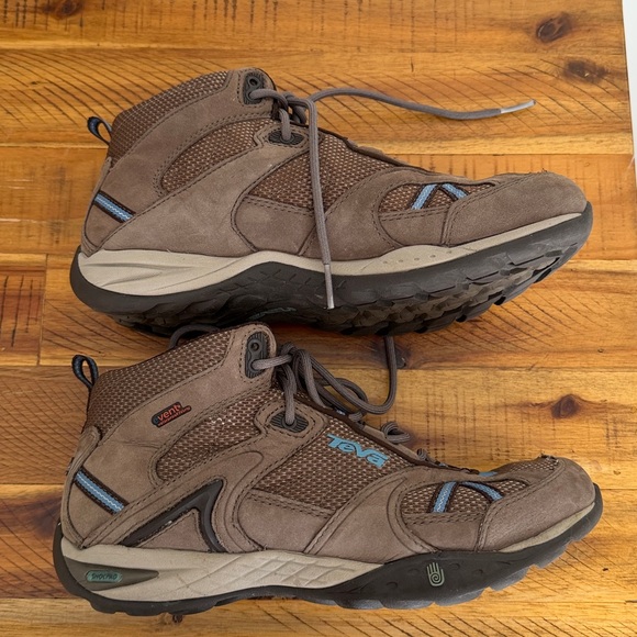 Teva Sky Lake Mid eVent Hiking Shoe Women’s Brown and Blue Athletic Shoes - Picture 6 of 9